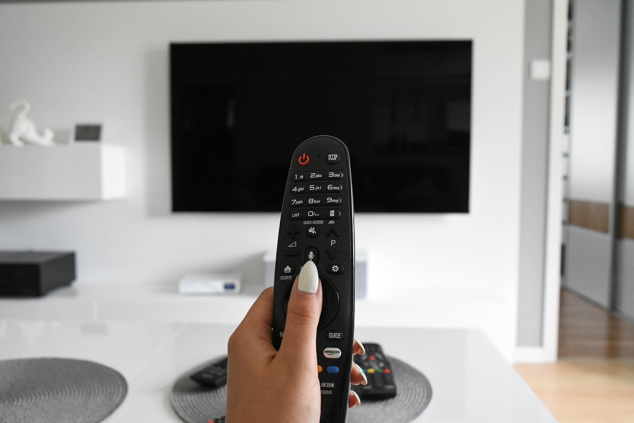 Featured image of post Amazon's Adaptive Display for Fire TVs Is Officially Rolling Out Today
