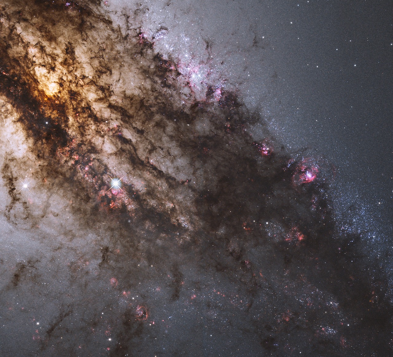 Featured image of post NASA Marks James Webb's Fourth Anniversary With Stunning New View of Centaurus A