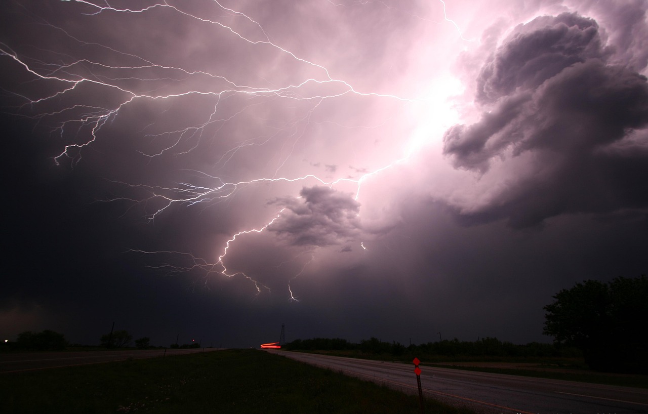 Featured image of post How to Protect Your Tech From Lightning Strikes: Essential Tips for Every Home