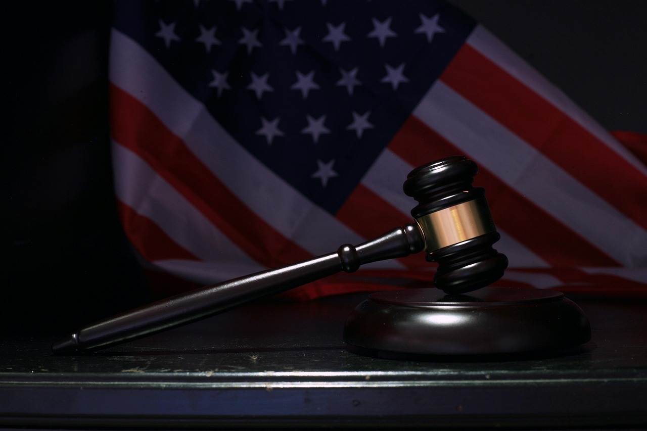Featured image of post New York Becomes First US State to Ban Smart Glasses in All Courthouses