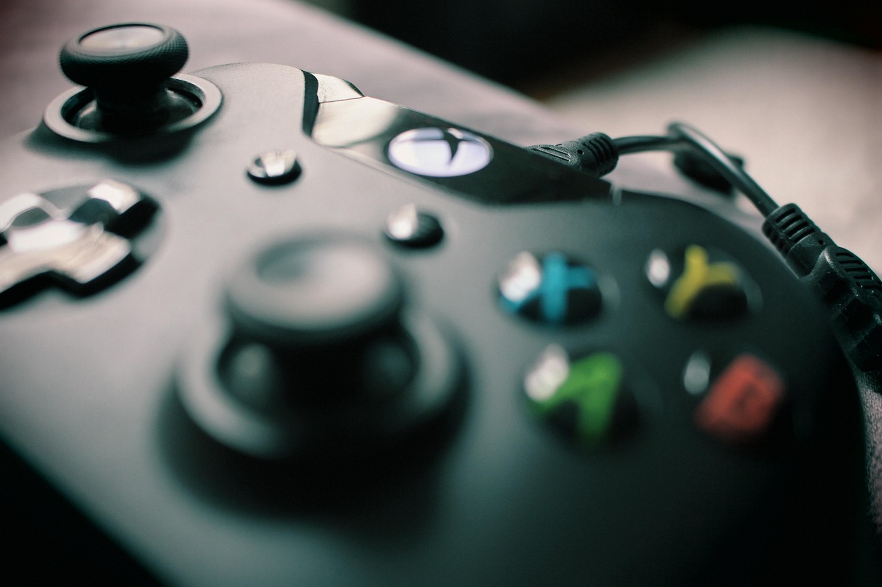 Xbox console and controller